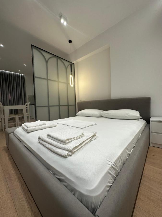 Center Apartment Tirana Esterno foto